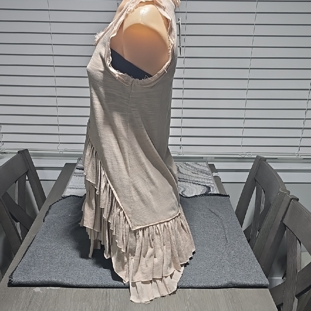 Cream Asymmetrical Ruffled Tunic - Picture 4 of 5
